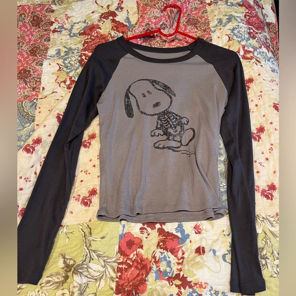 women’s long sleeve snoopy shirt